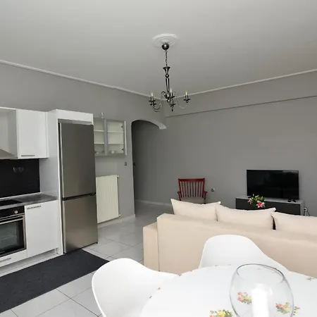 Athenian Riviera Front 2 Minutes From Tram Stop Apartment